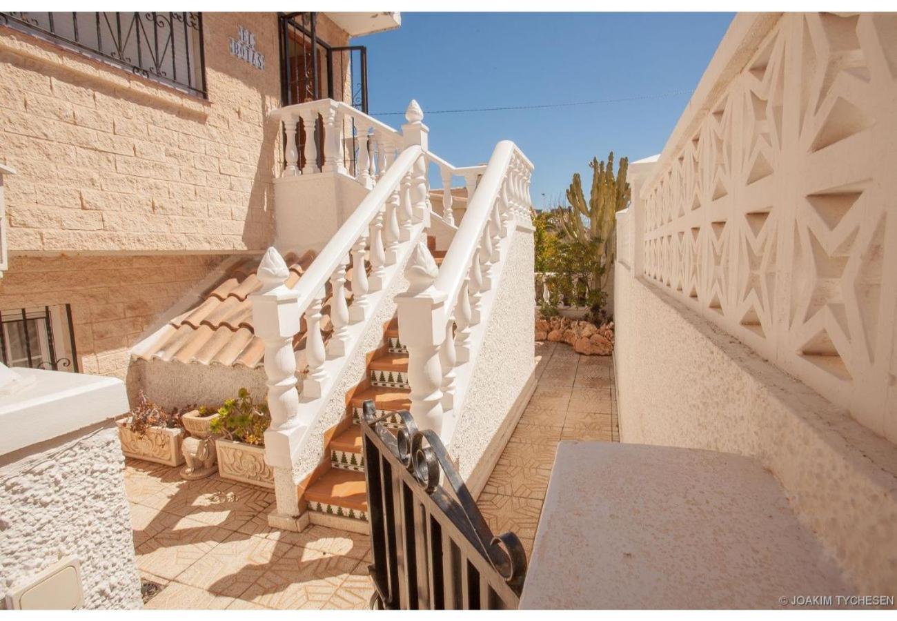 30 Beach House - Bbq & Terrace La Mata  Extérieur photo